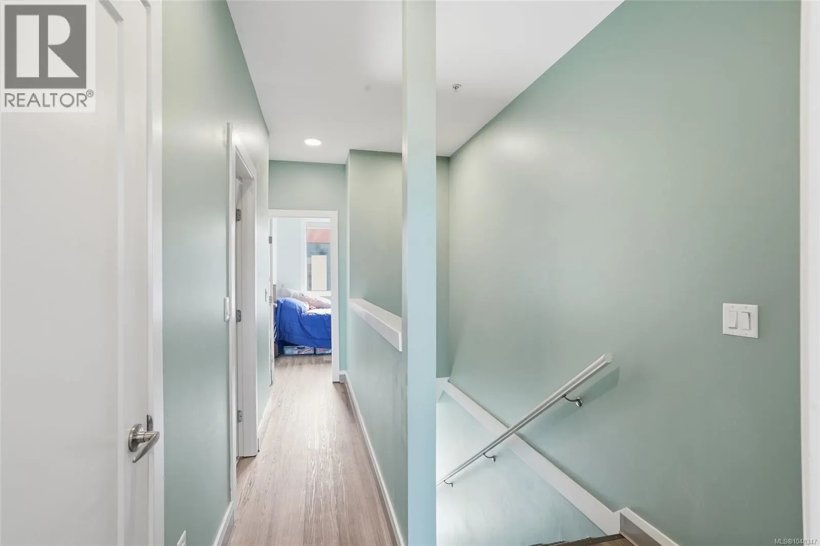 104 1726 Kerrisdale Rd