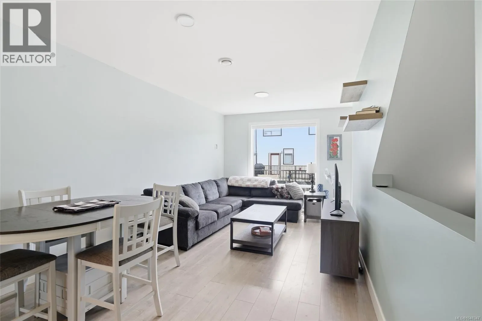 104 1726 Kerrisdale Rd