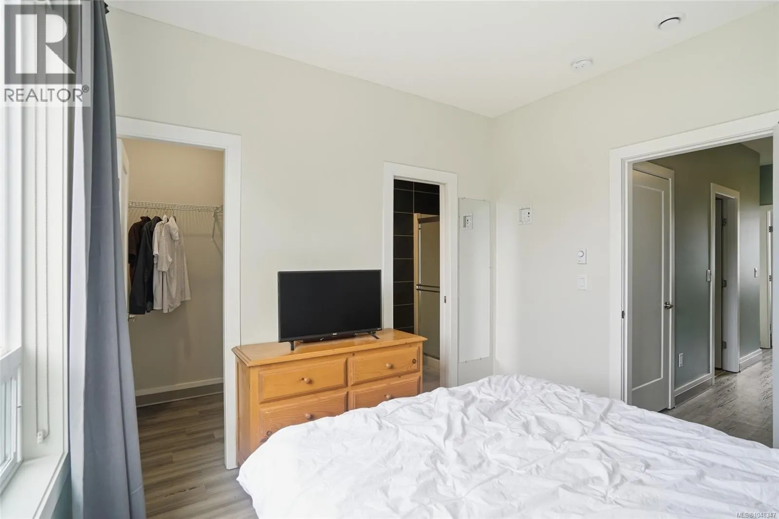 104 1726 Kerrisdale Rd