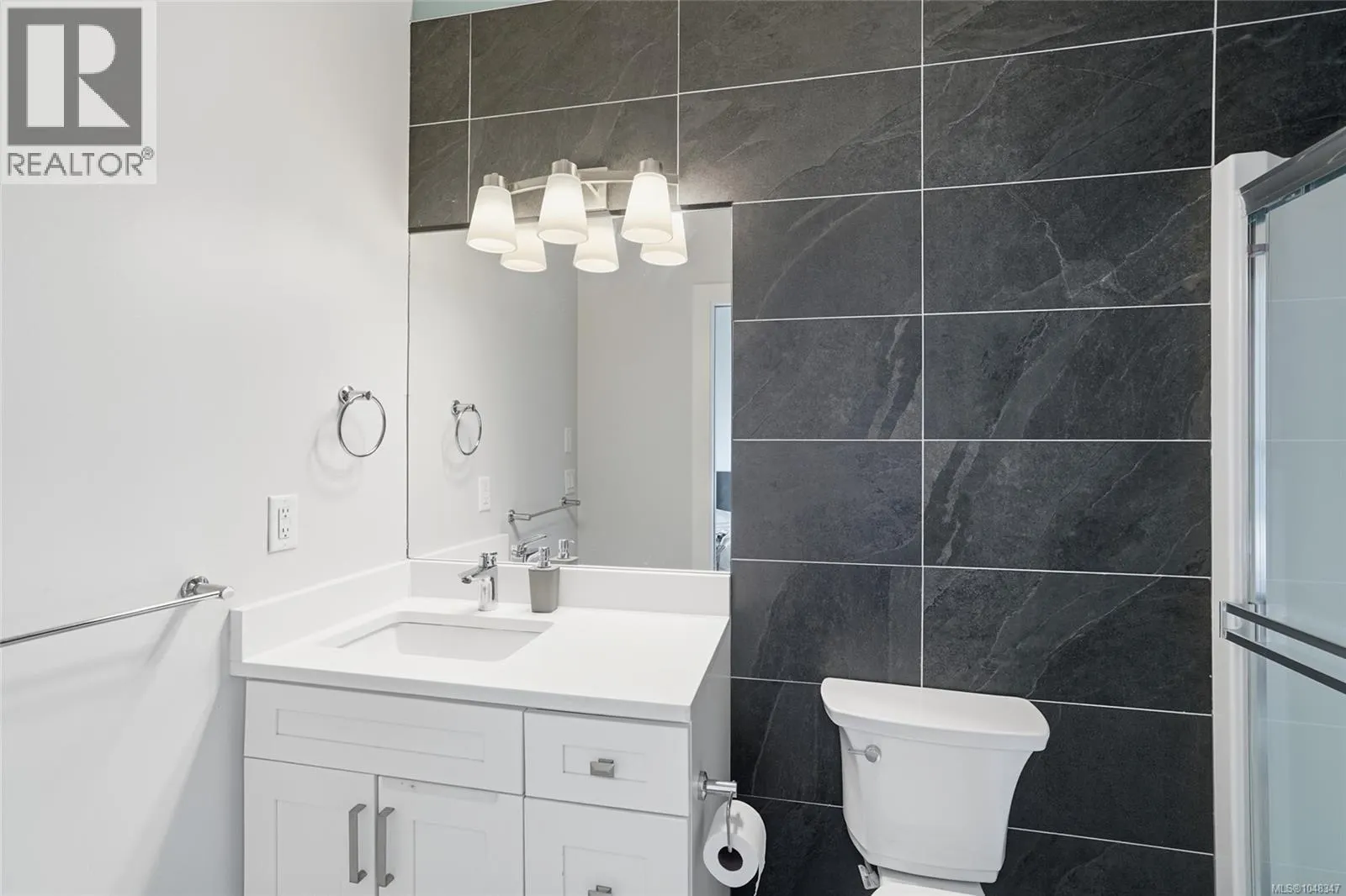 104 1726 Kerrisdale Rd