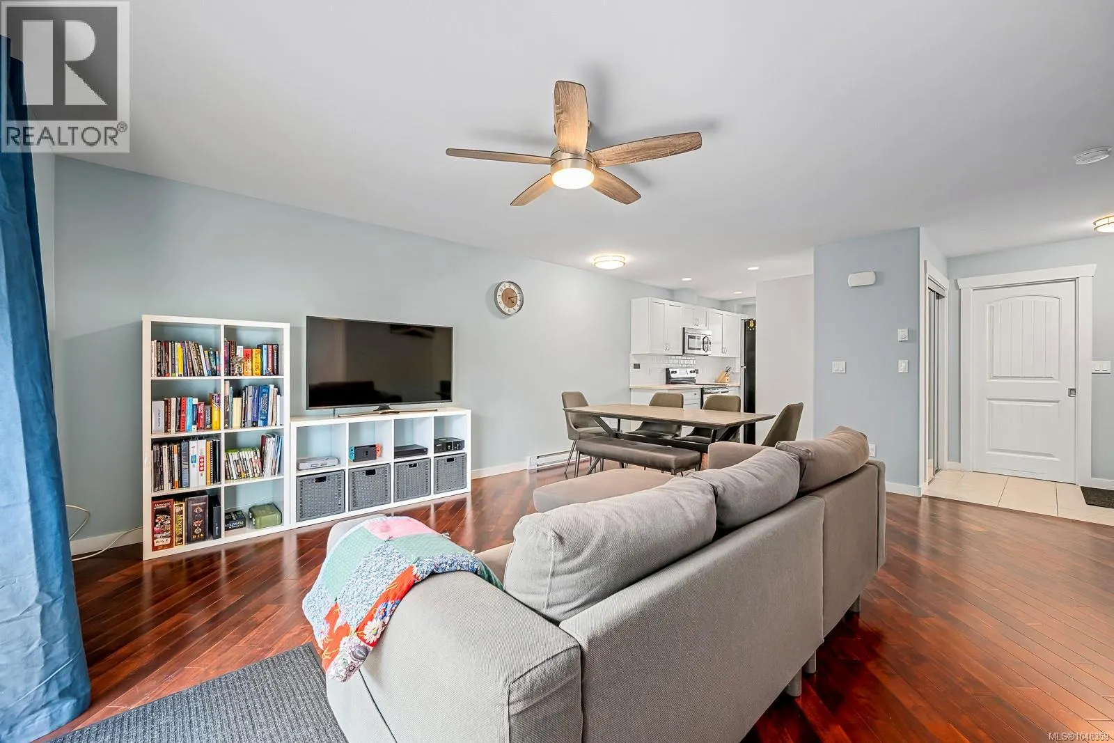 105 170 Centennial Dr
