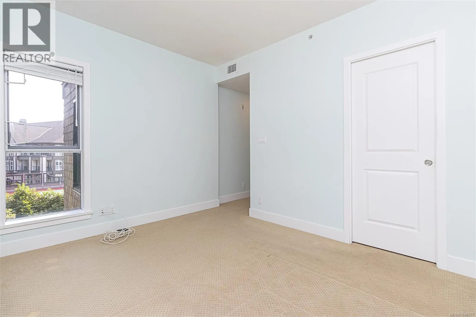 301 1400 Lynburne Pl