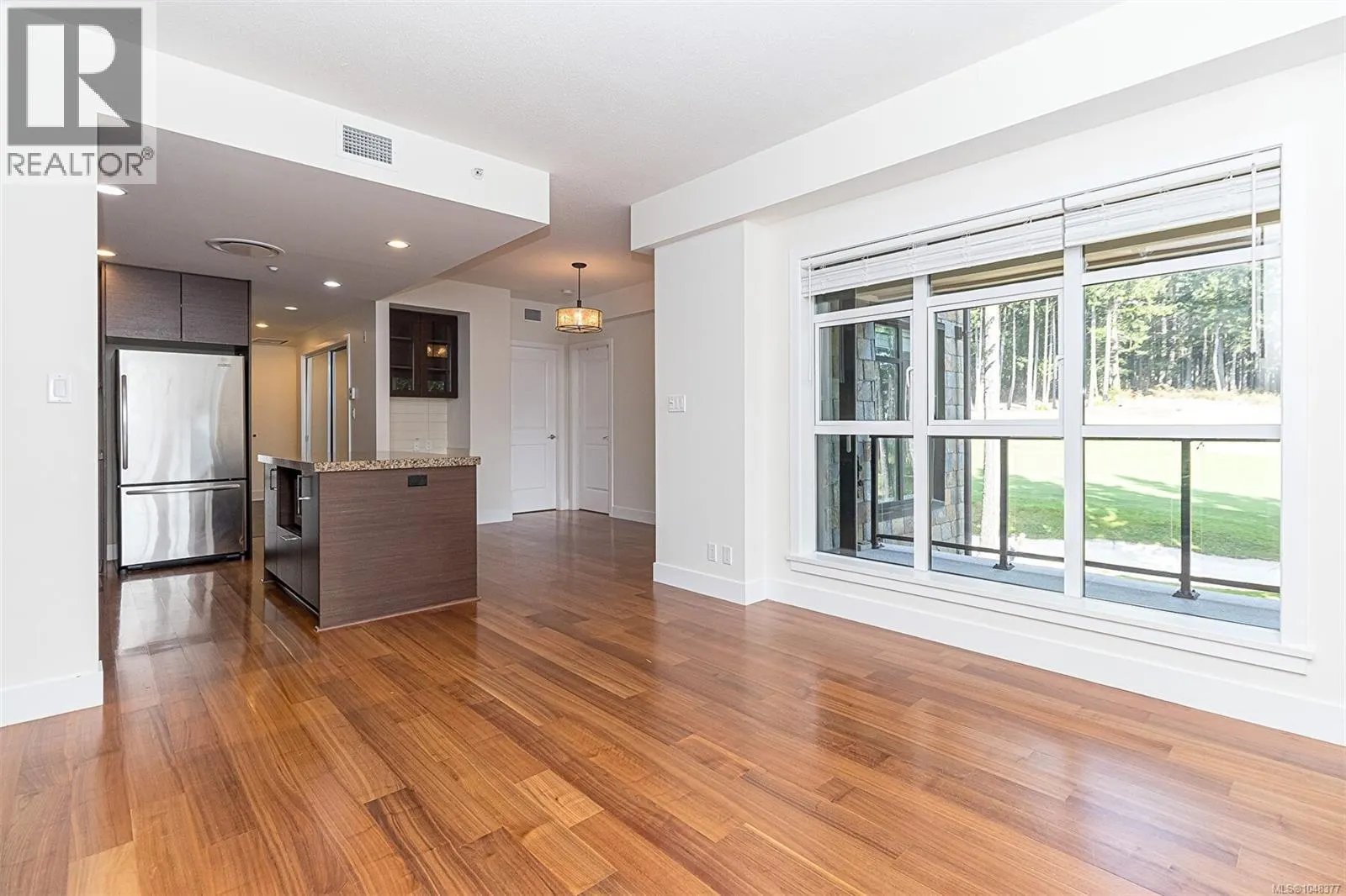 301 1400 Lynburne Pl