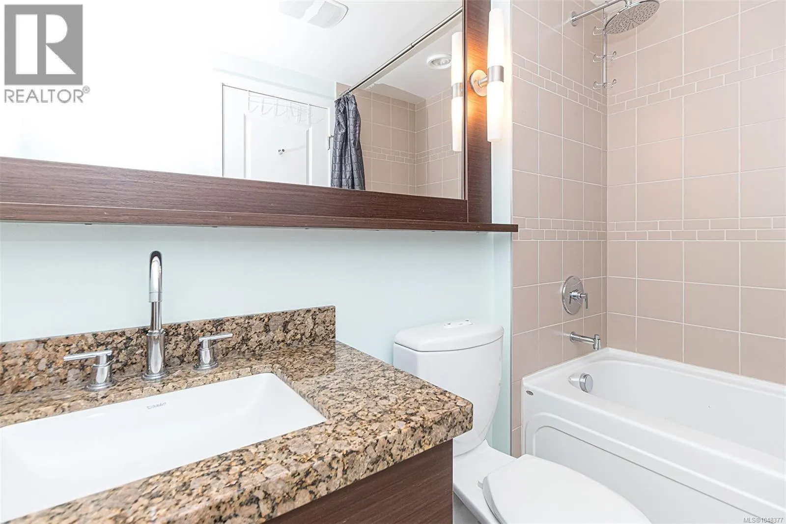 301 1400 Lynburne Pl