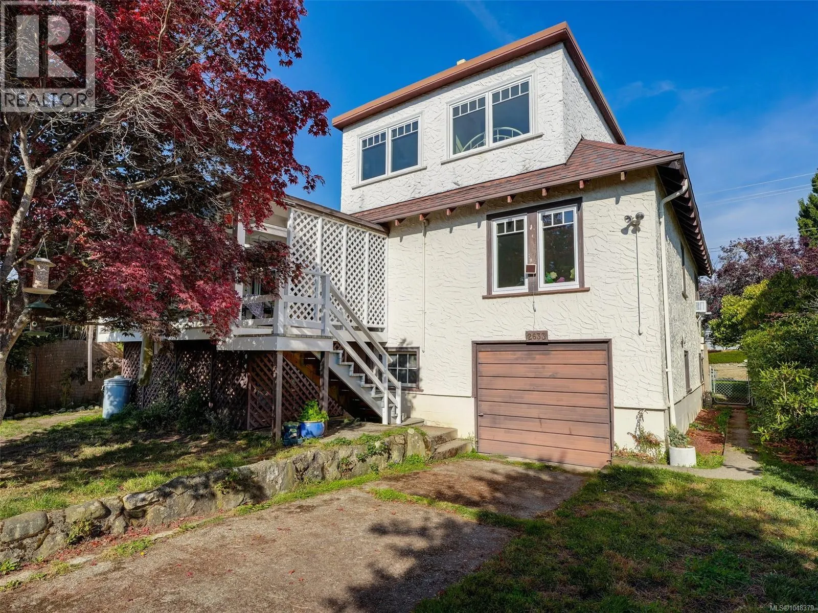 2633 Orchard Ave