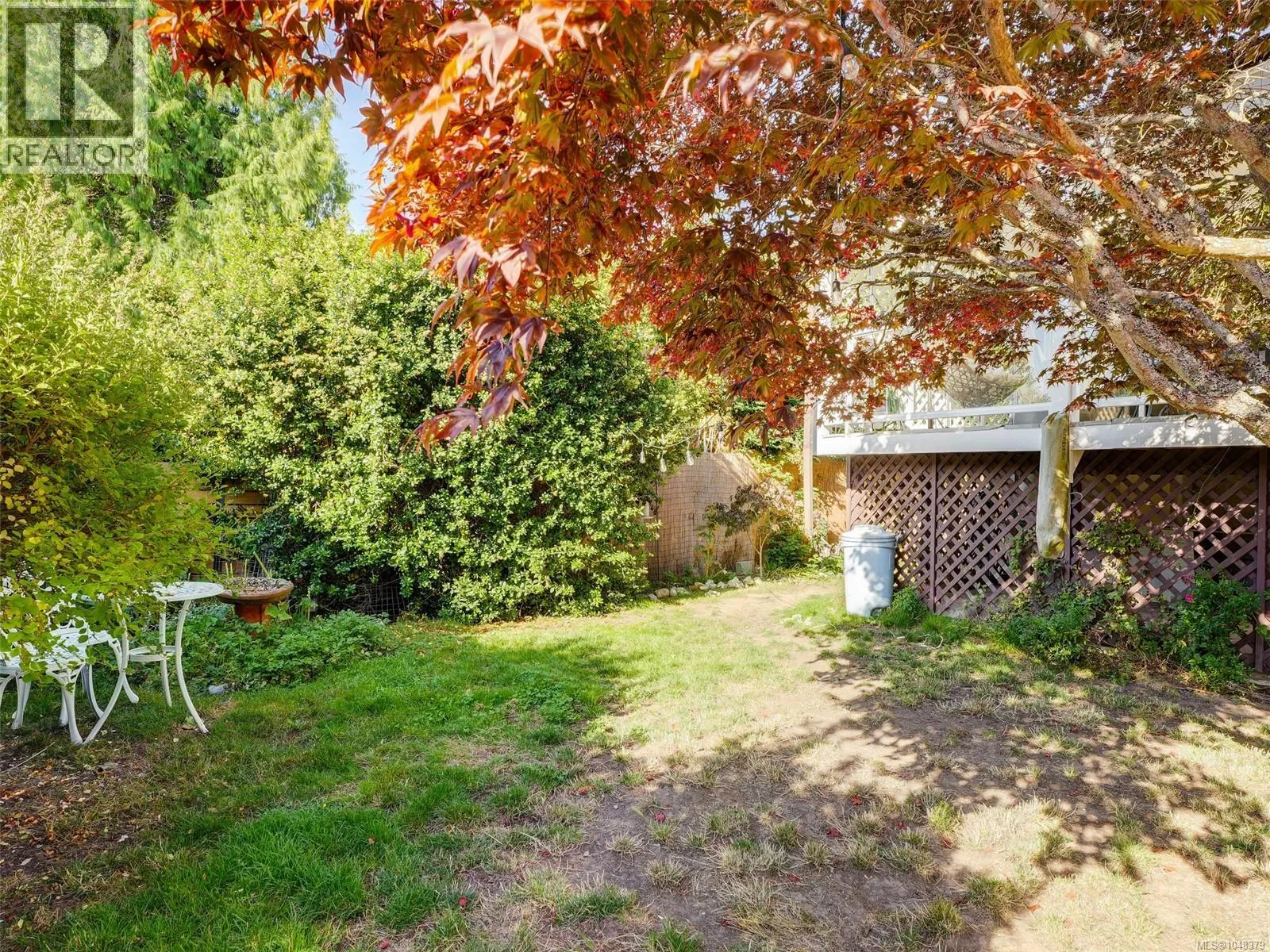 2633 Orchard Ave
