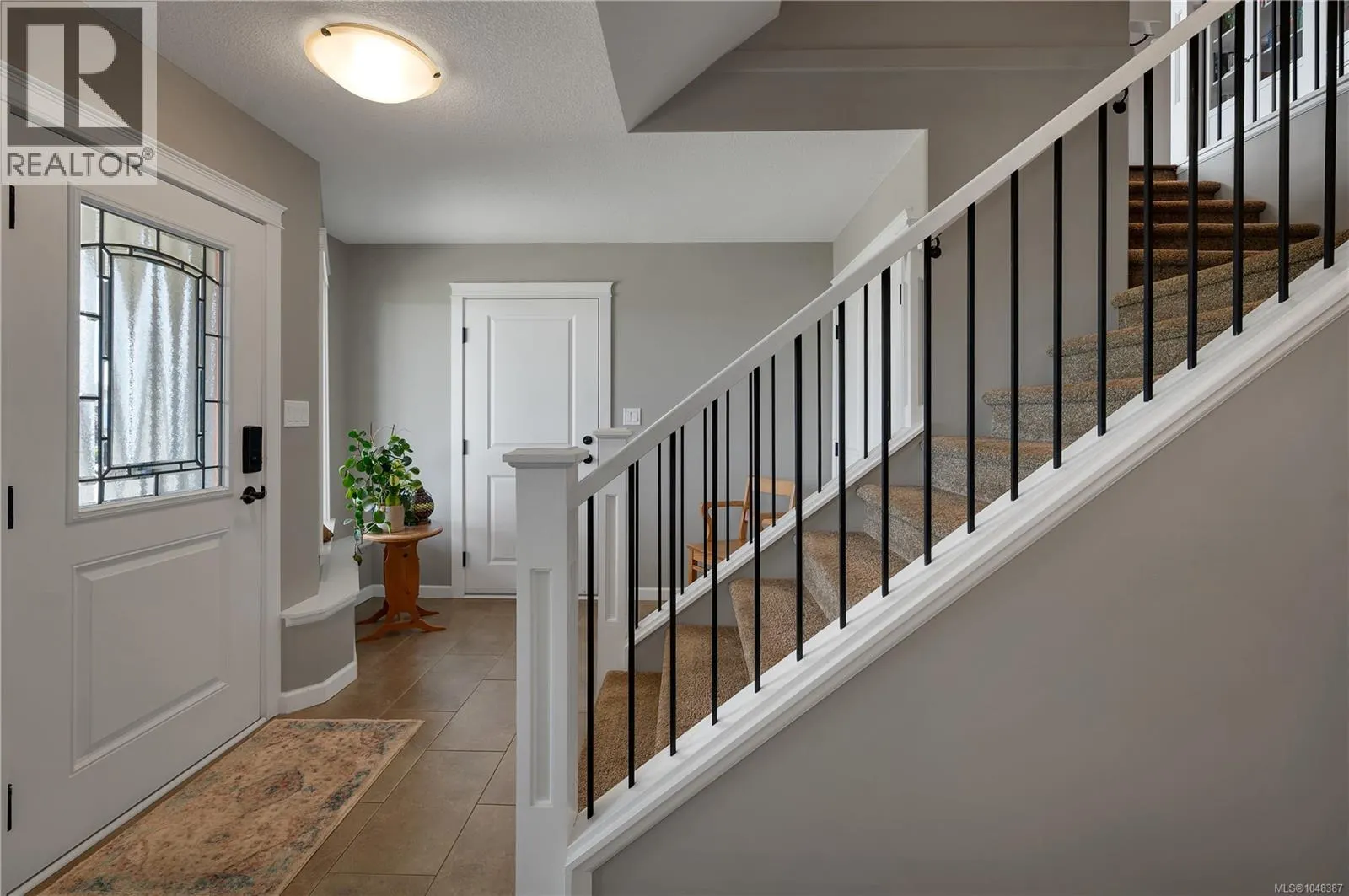 885 Timberline Dr