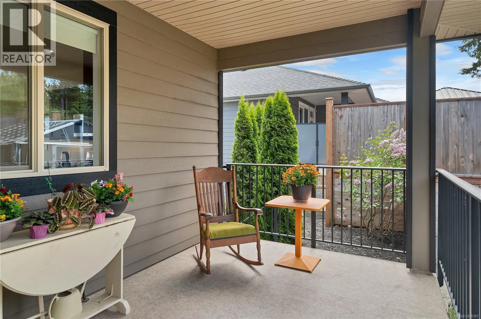 885 Timberline Dr