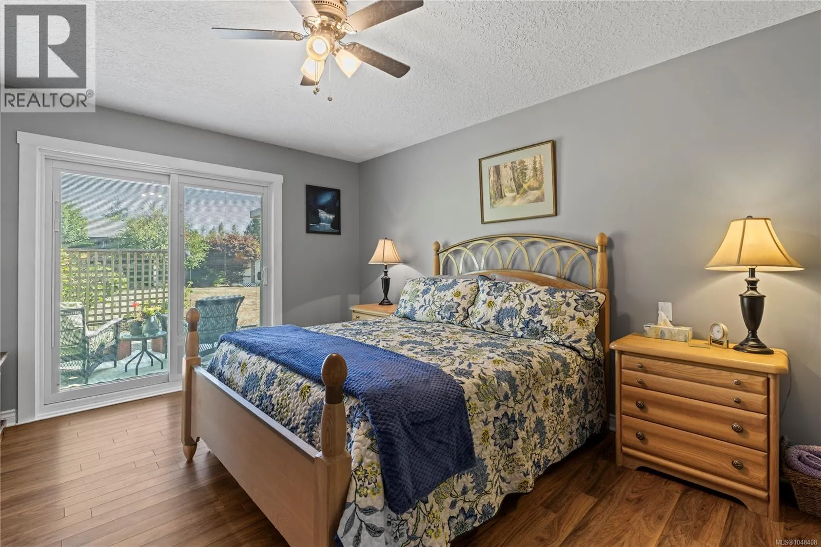 828 Sunray Rd
