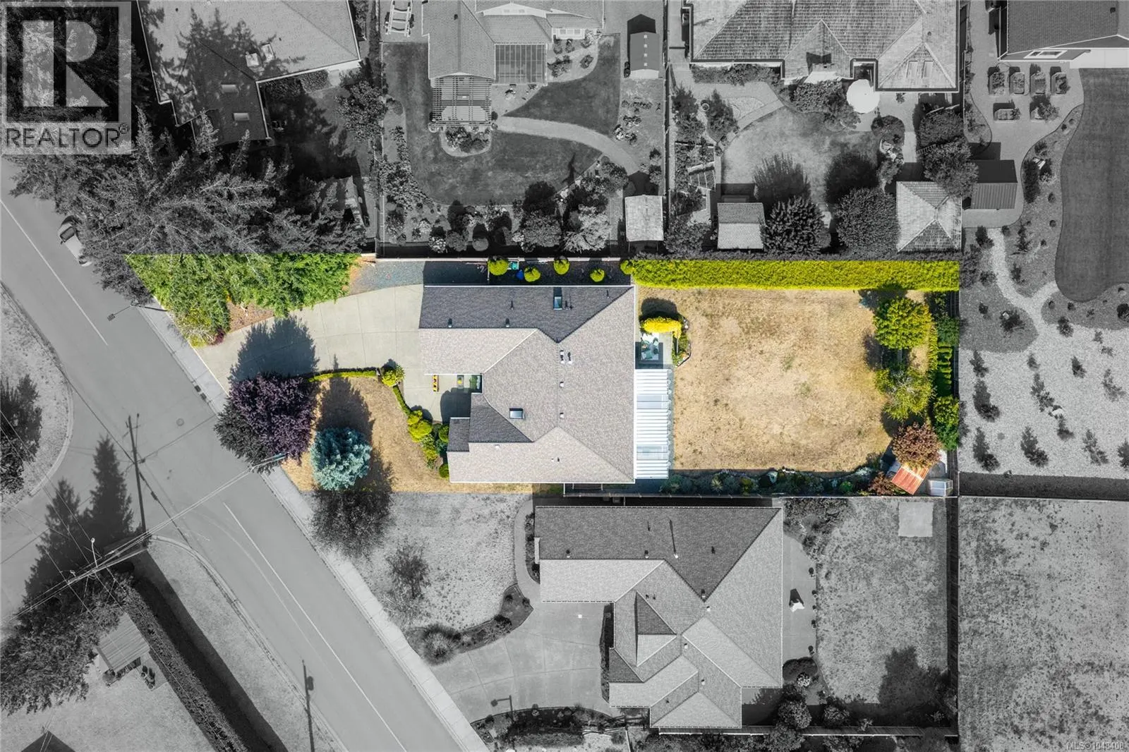 828 Sunray Rd