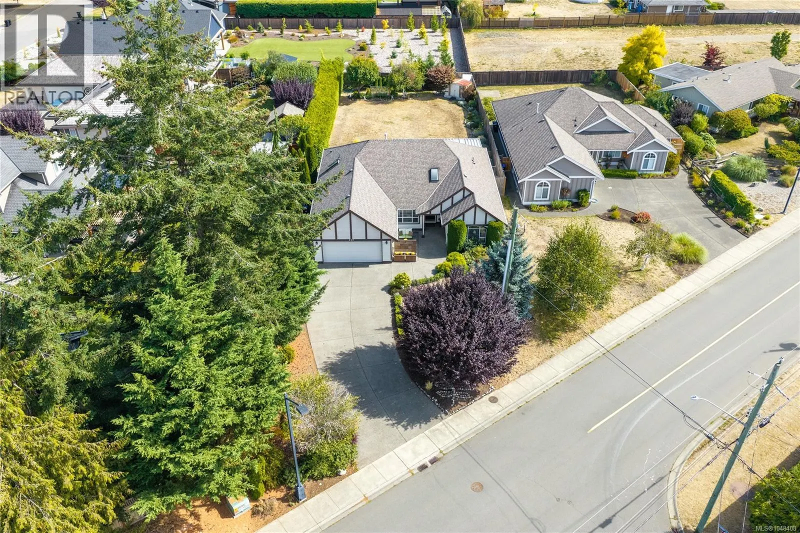 828 Sunray Rd