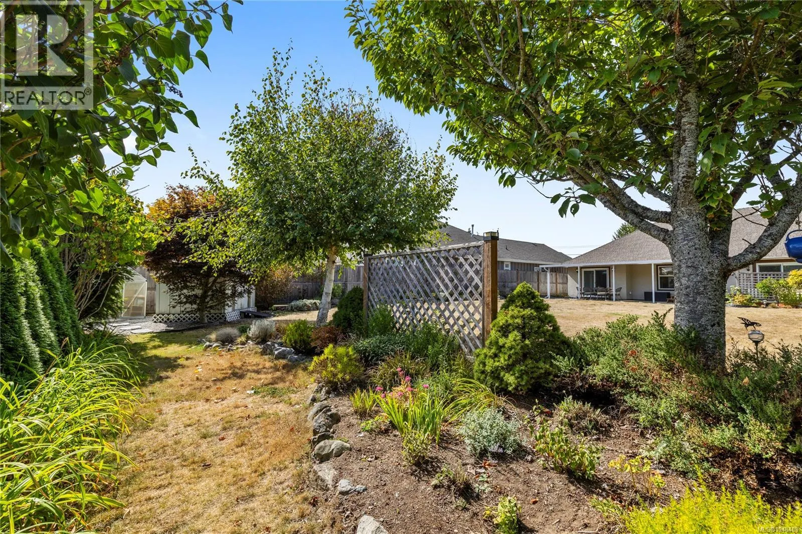 828 Sunray Rd