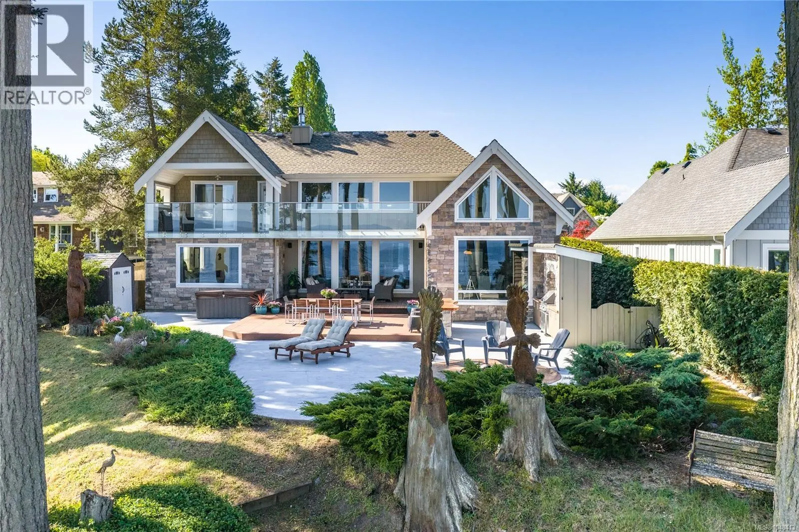 863 Cavin Rd