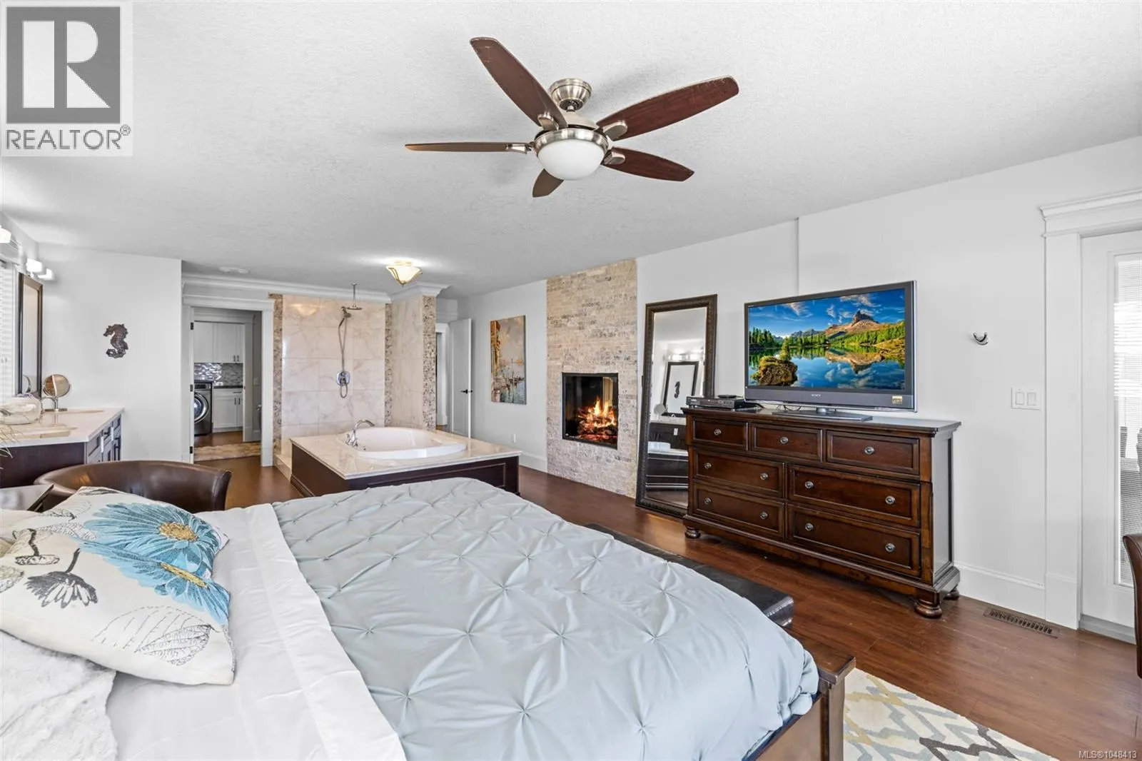 863 Cavin Rd