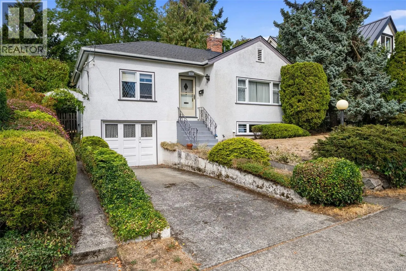 1258 Rockland Ave