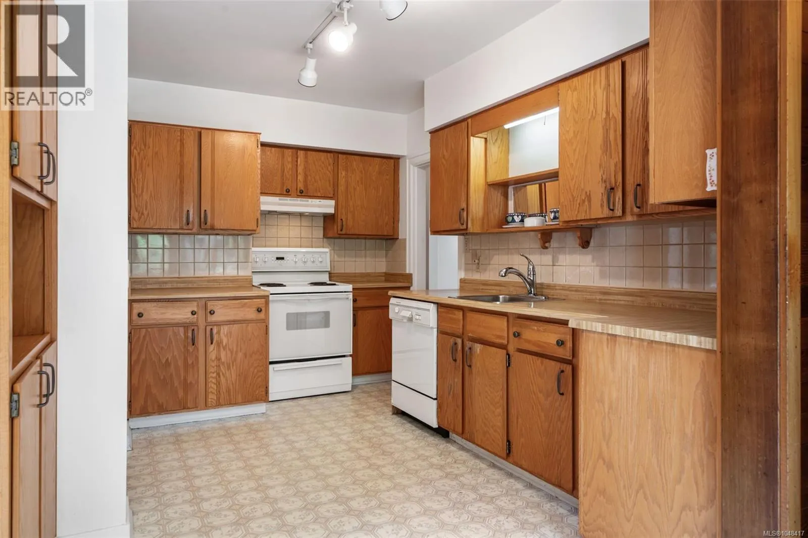 1258 Rockland Ave