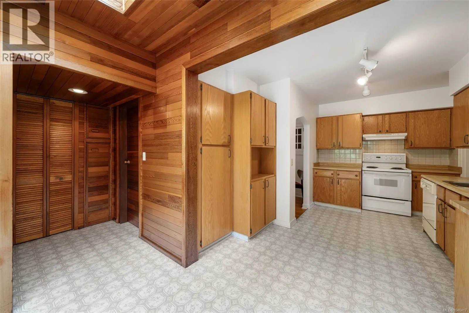 1258 Rockland Ave