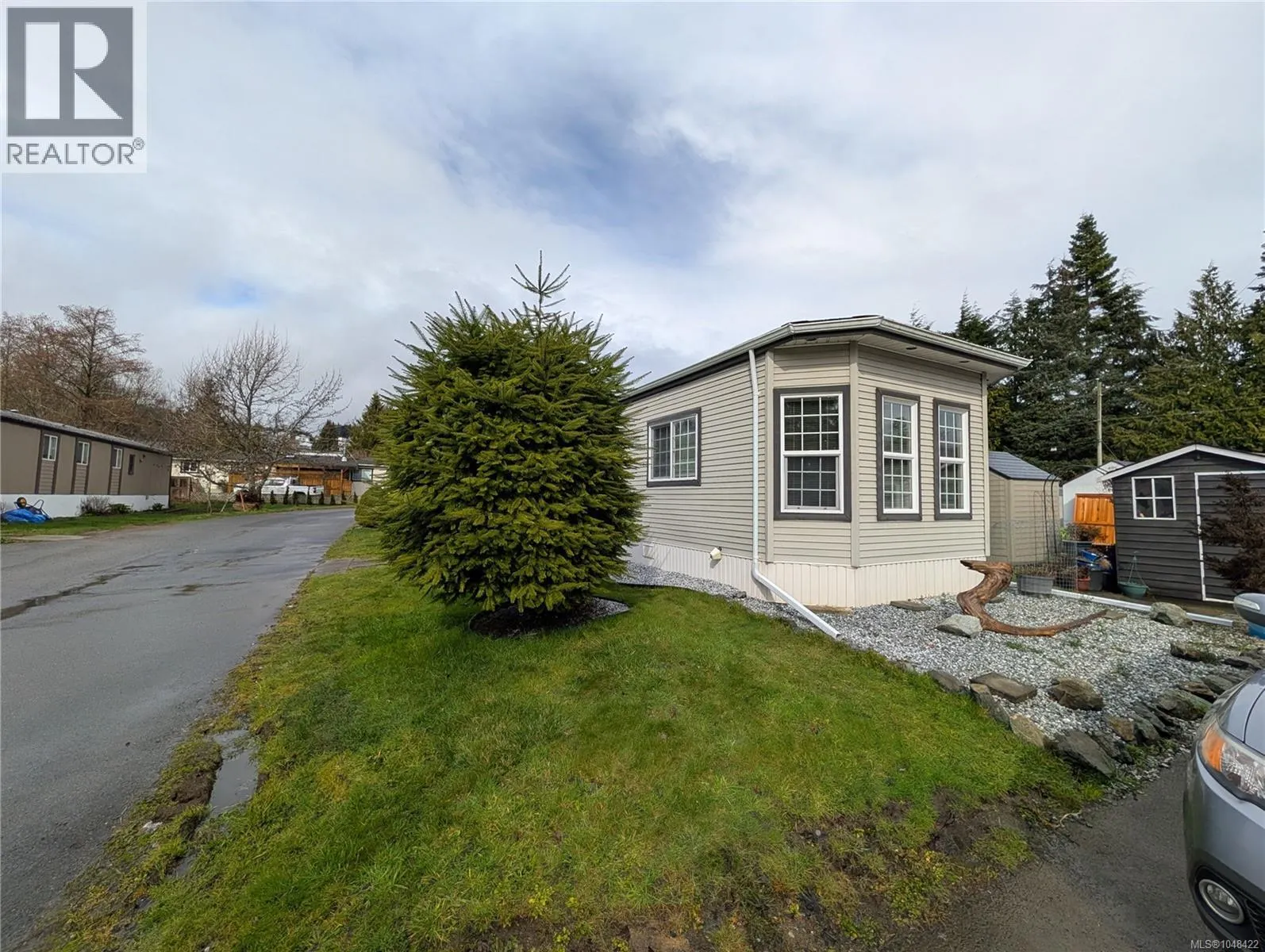 24 7021 Grant Rd W