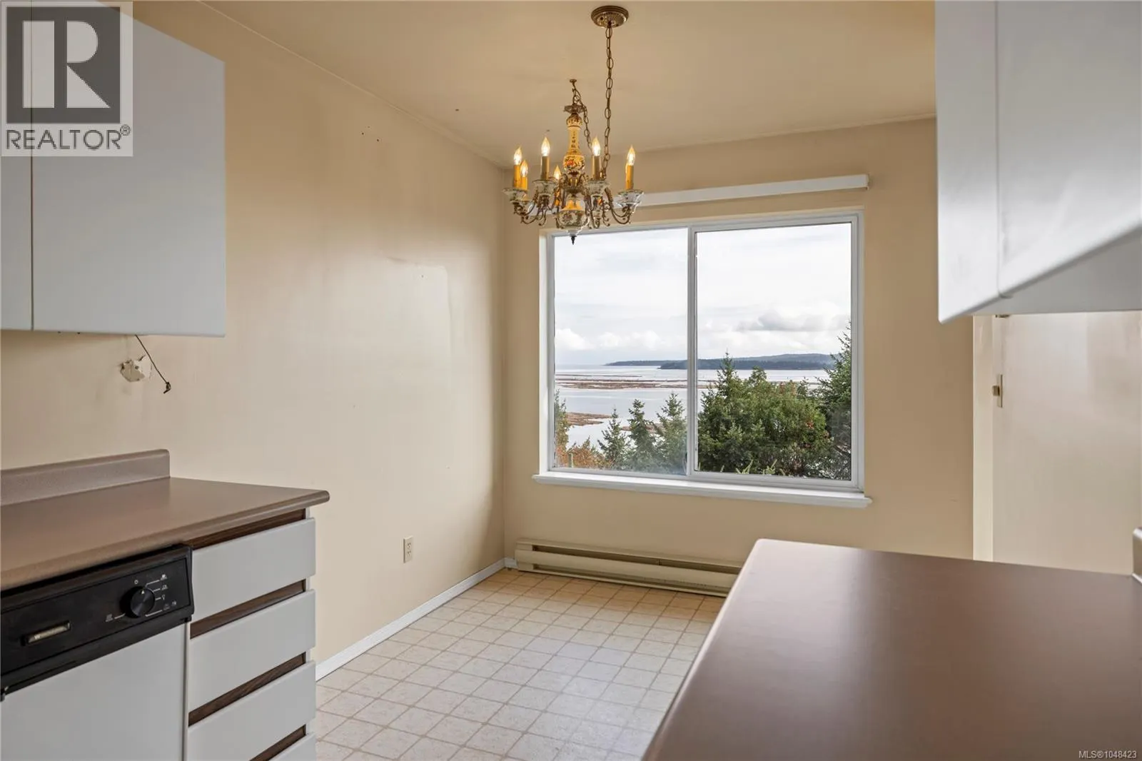 954 Highview Terr