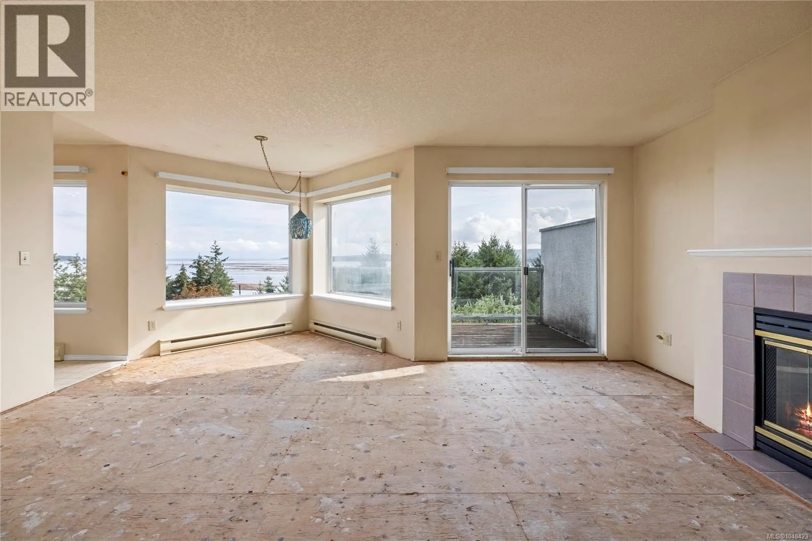 954 Highview Terr