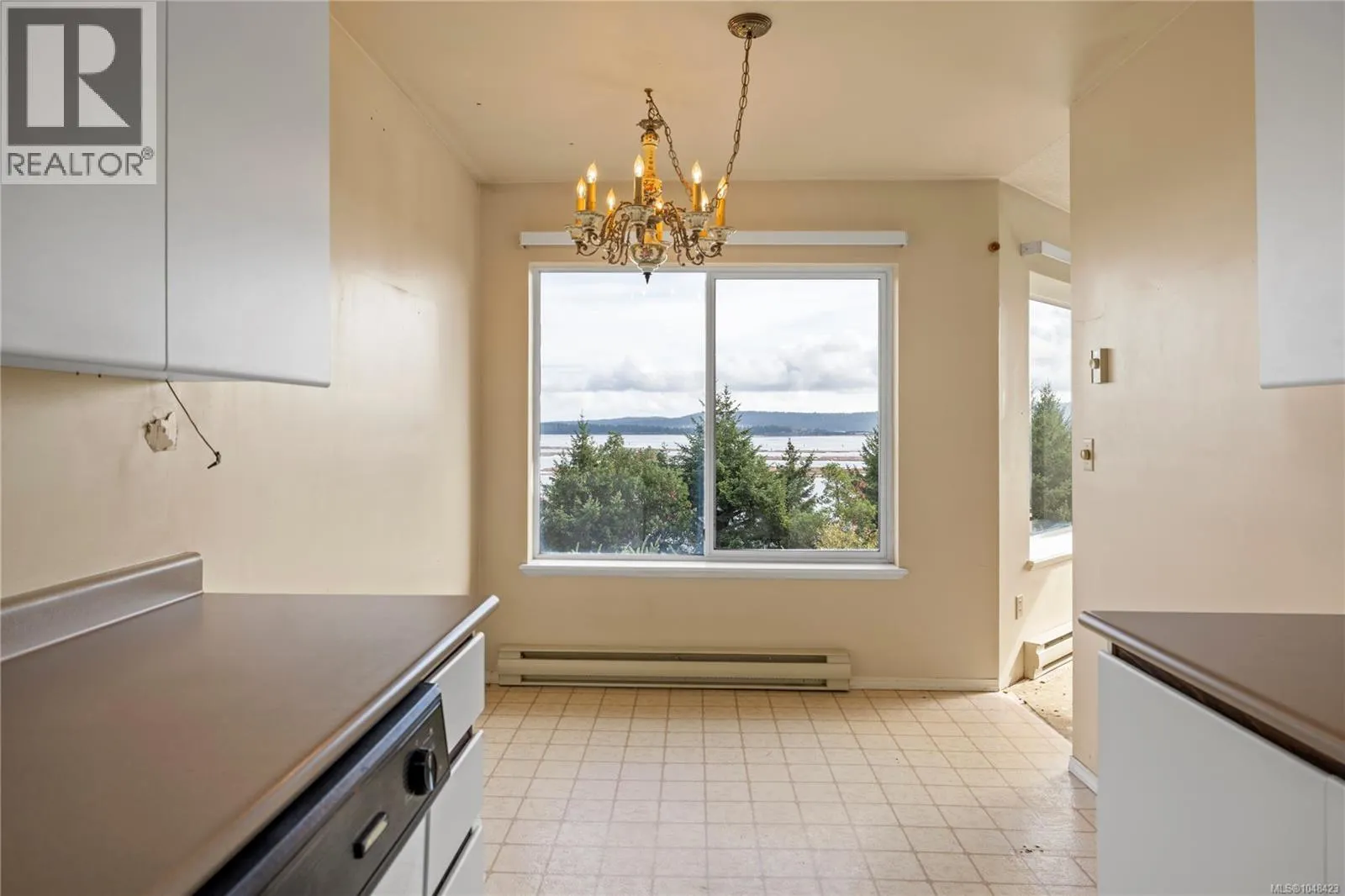 954 Highview Terr