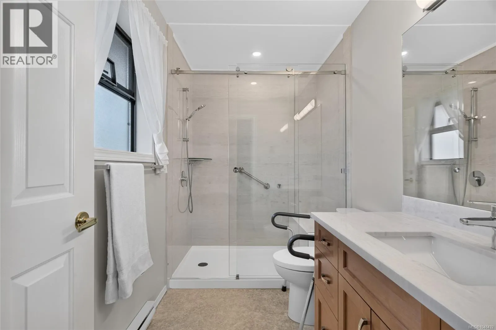 1125 Marin Park Dr