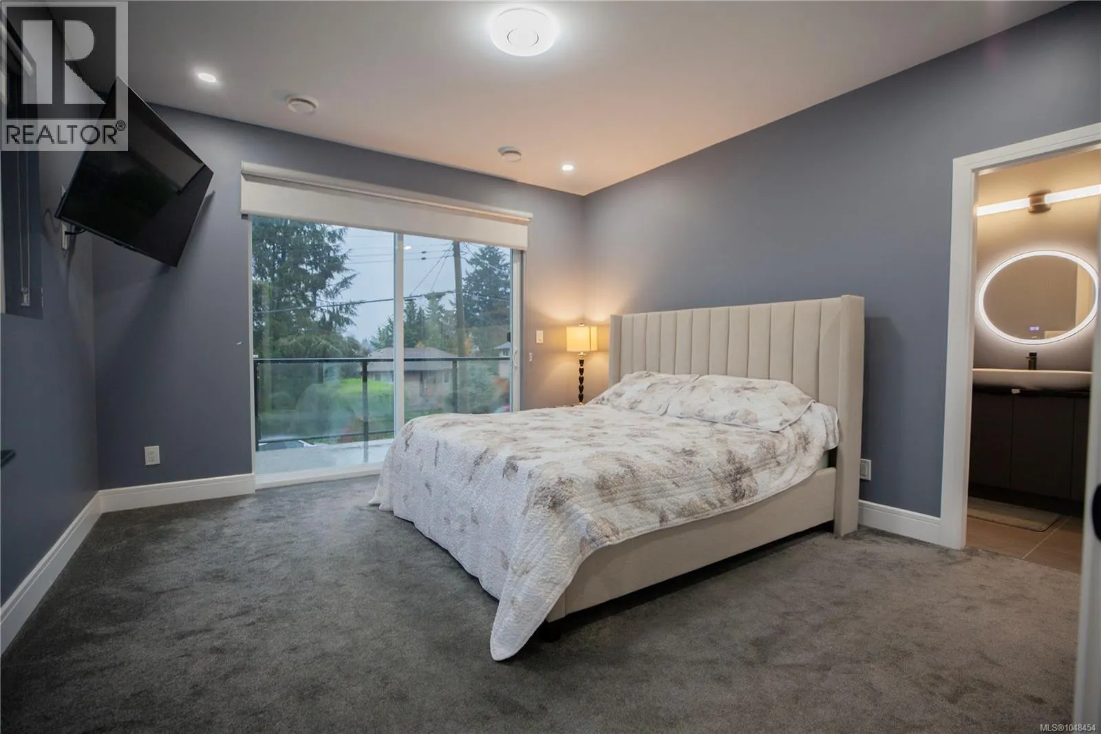 741 Snowdrop Ave