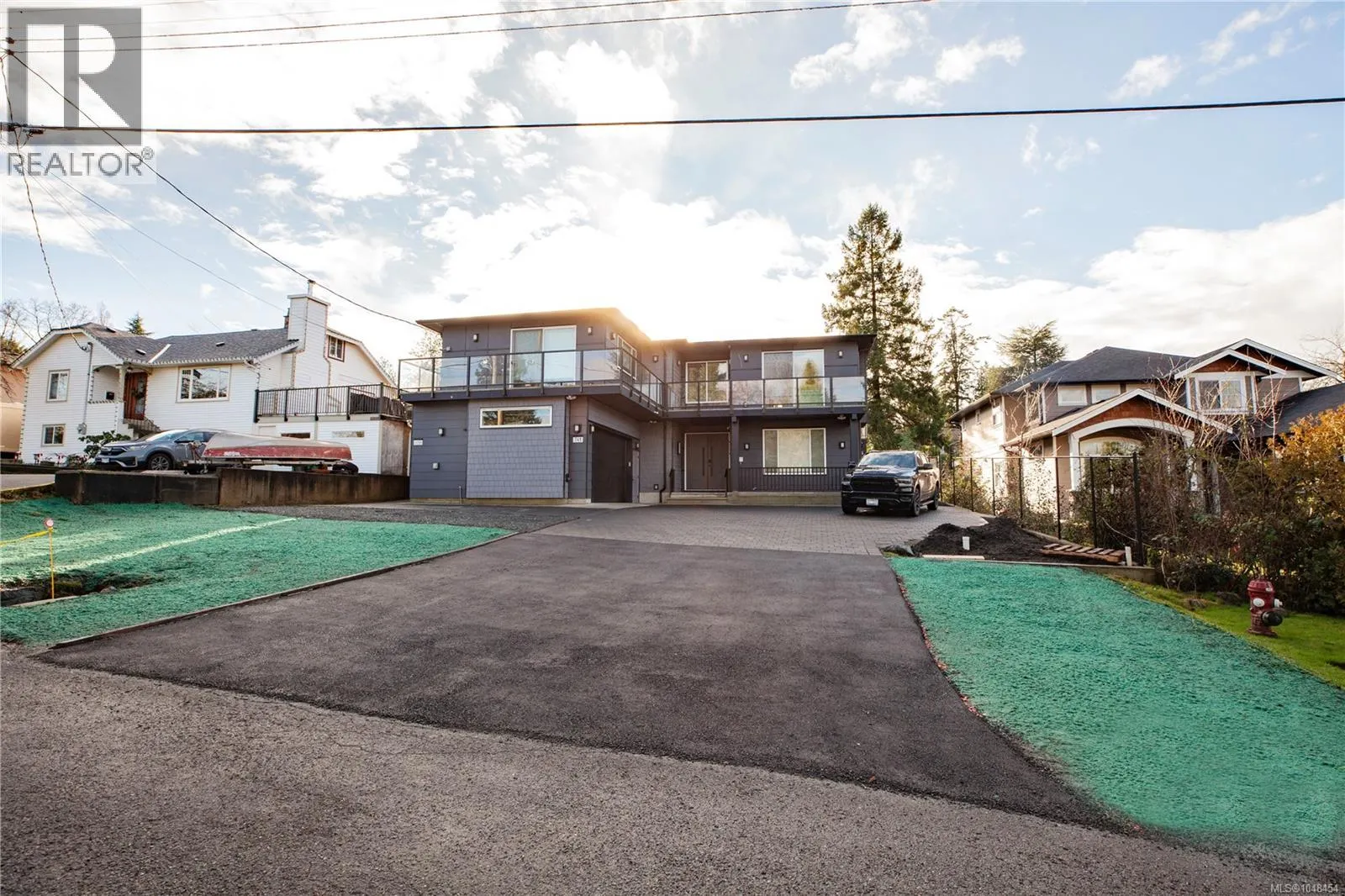 741 Snowdrop Ave