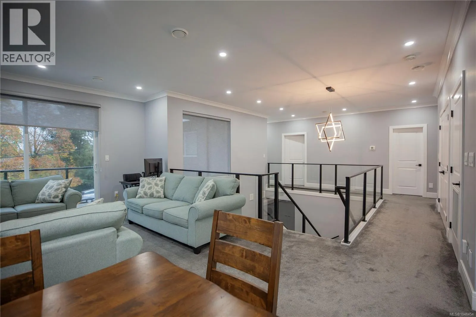 741 Snowdrop Ave