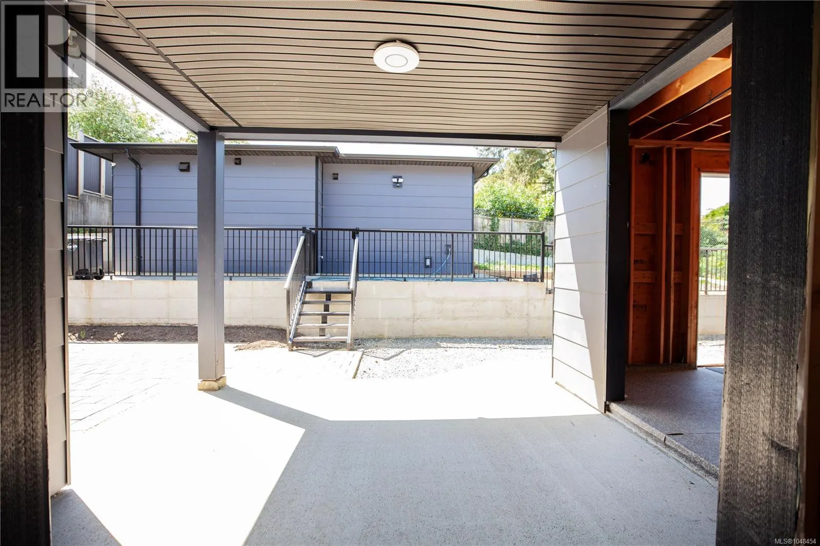 741 Snowdrop Ave
