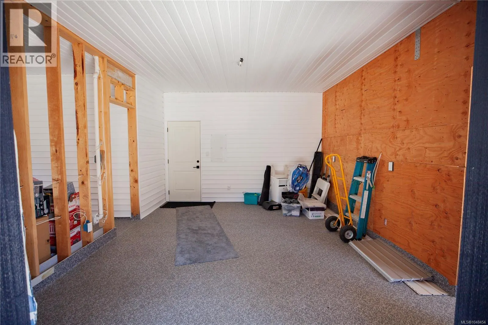 741 Snowdrop Ave