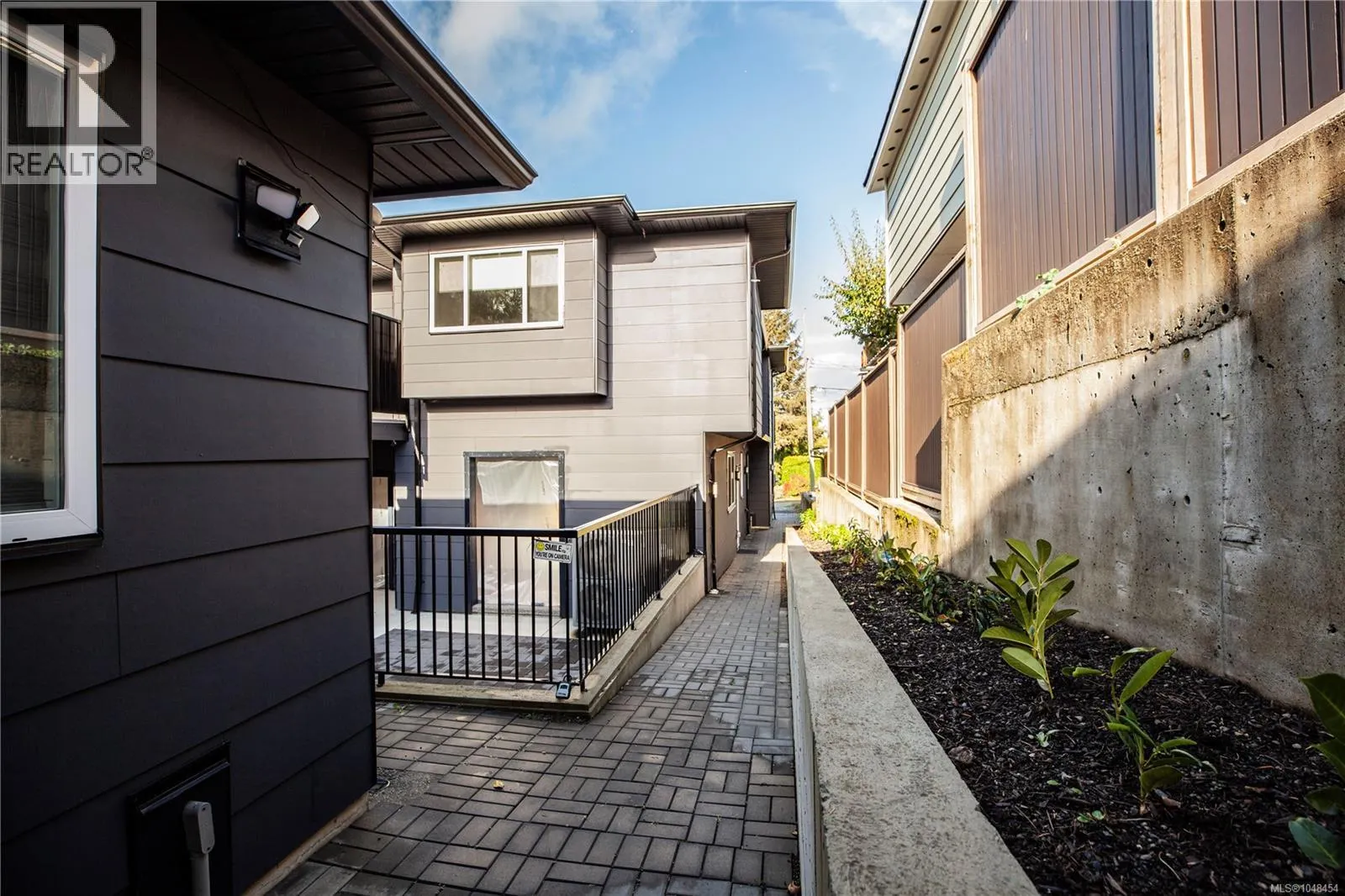 741 Snowdrop Ave