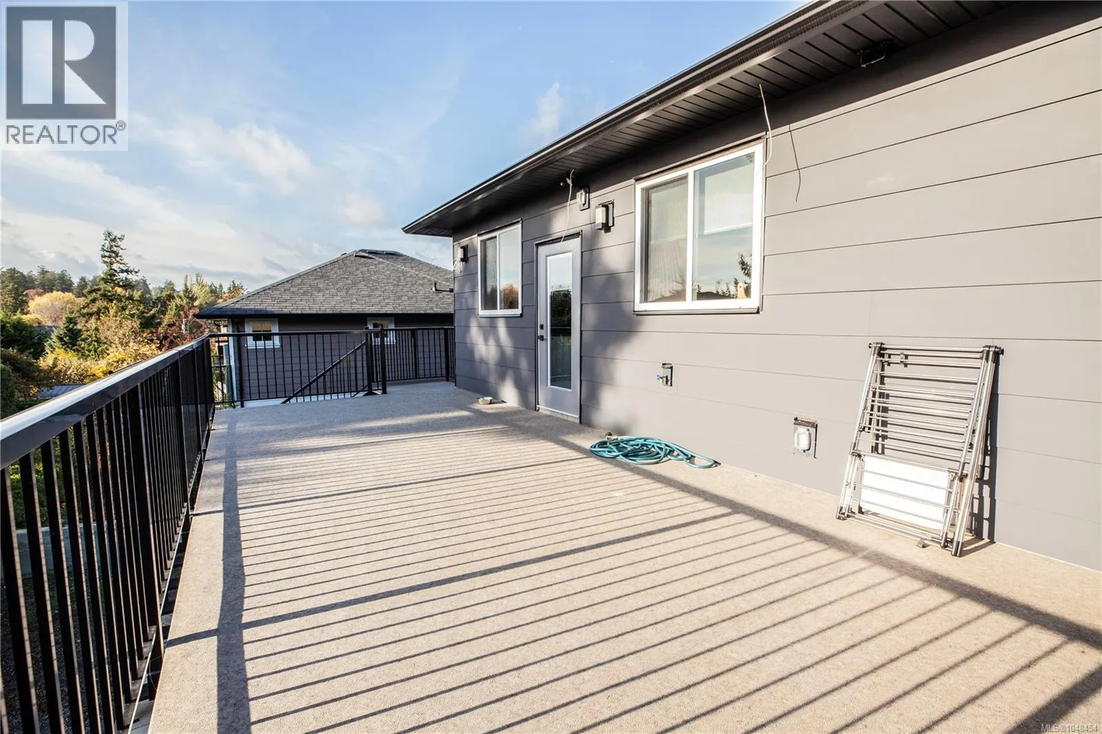 741 Snowdrop Ave