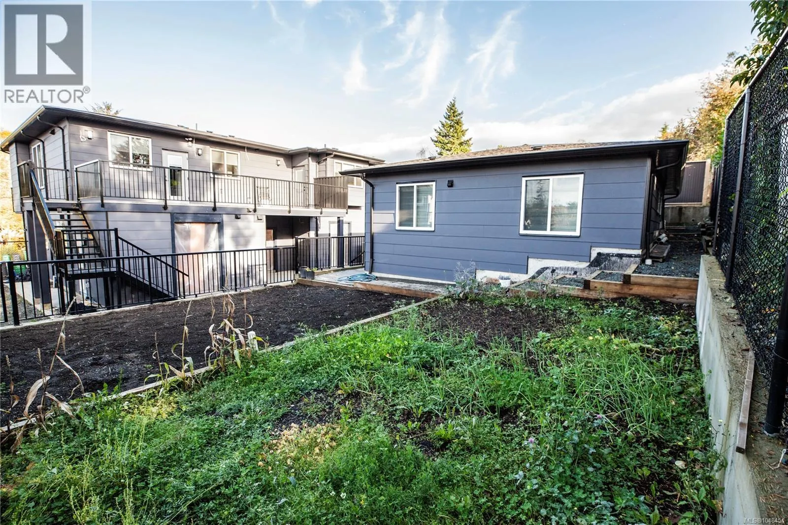 741 Snowdrop Ave