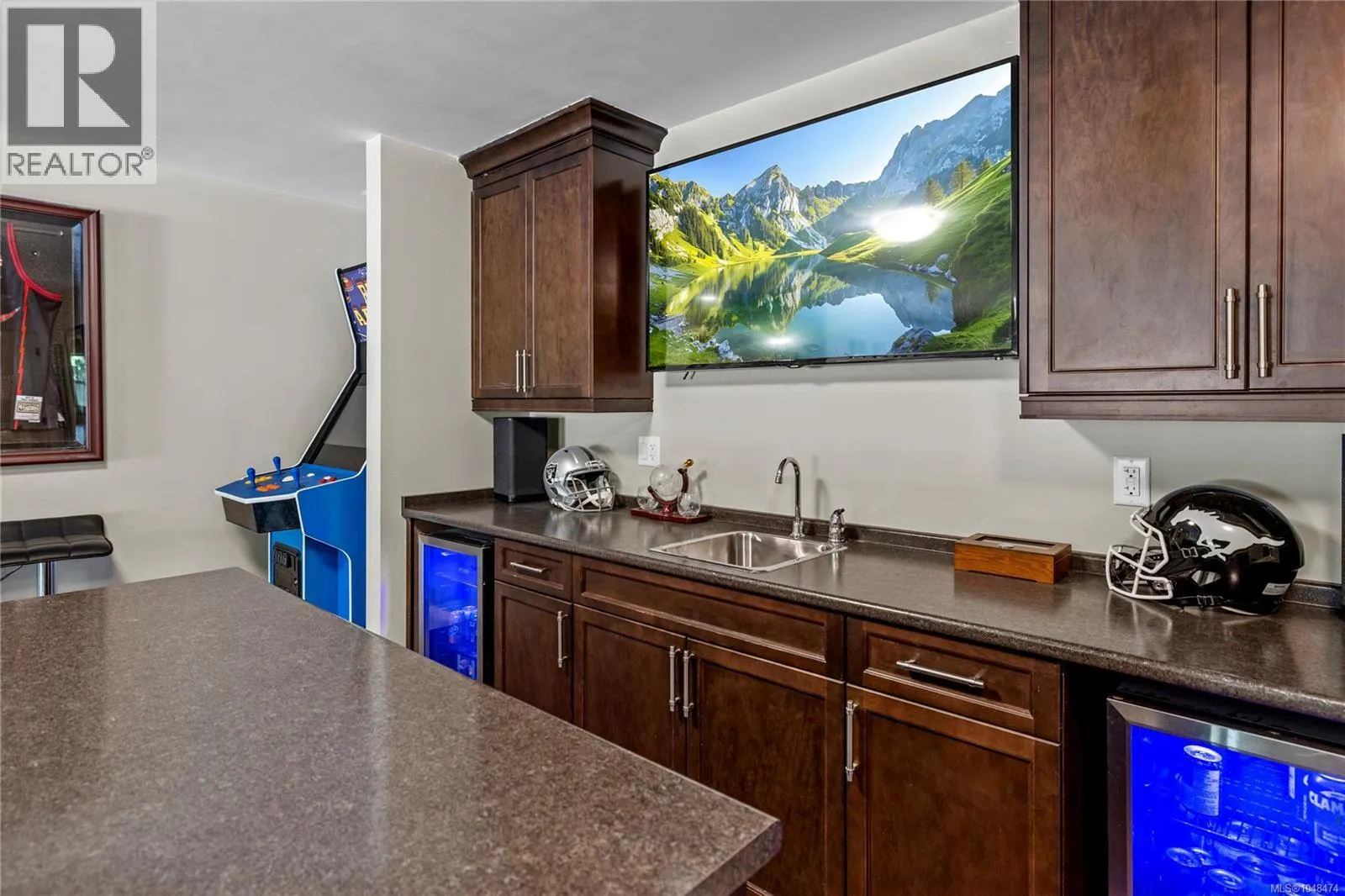 1755 Galvin Pl