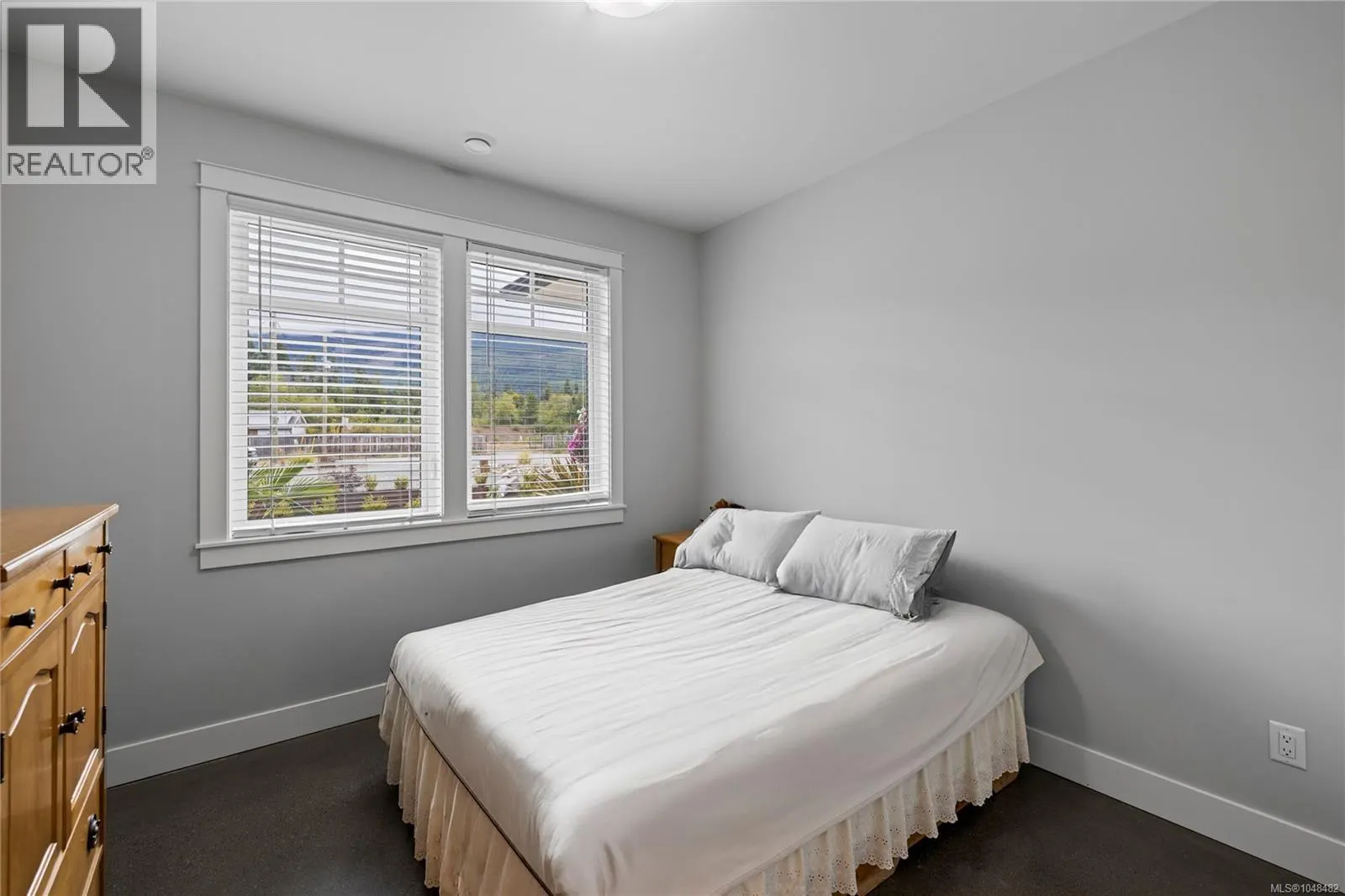 1100 Alpine View Pl