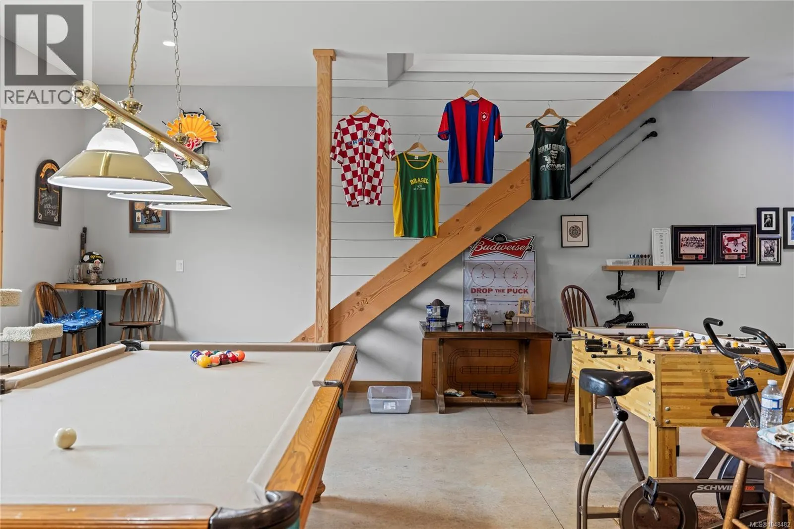 1100 Alpine View Pl