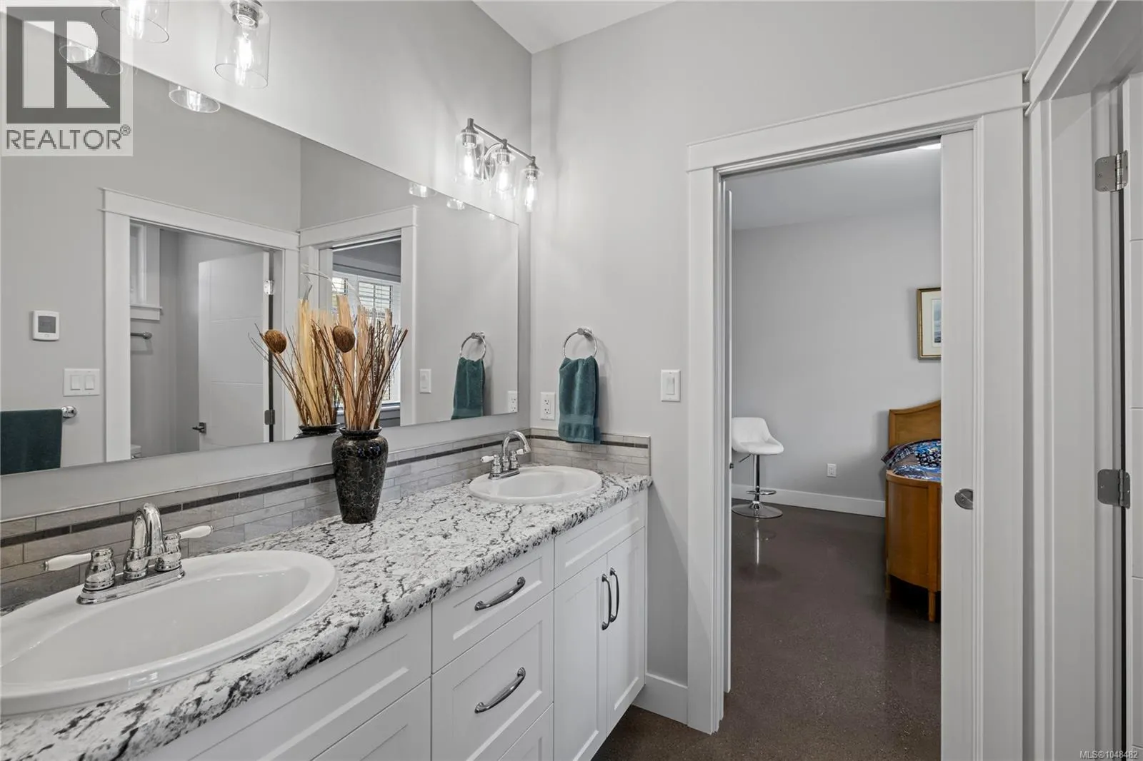 1100 Alpine View Pl