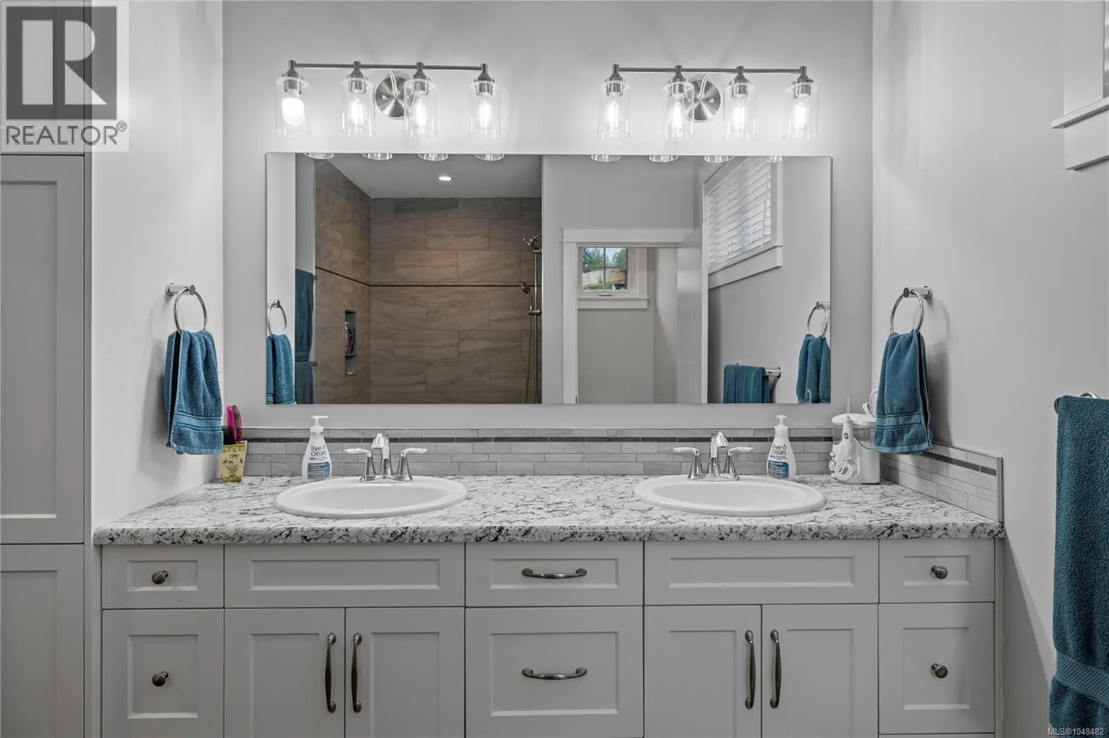1100 Alpine View Pl