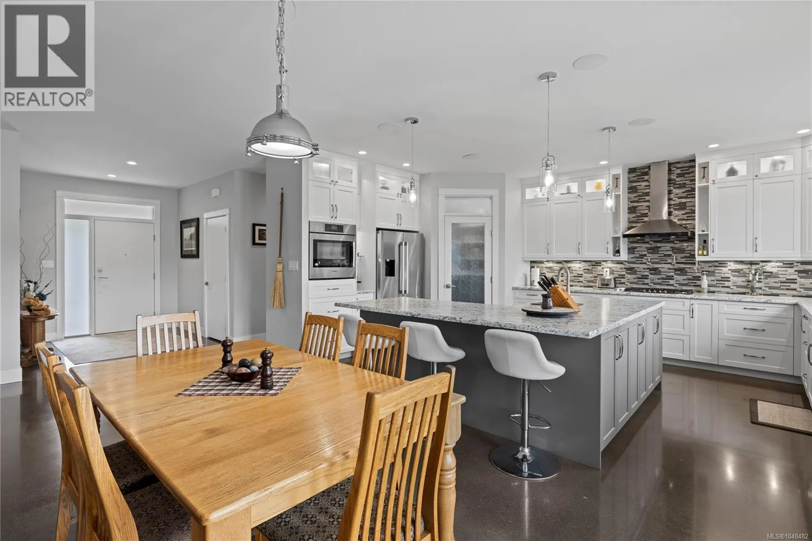1100 Alpine View Pl