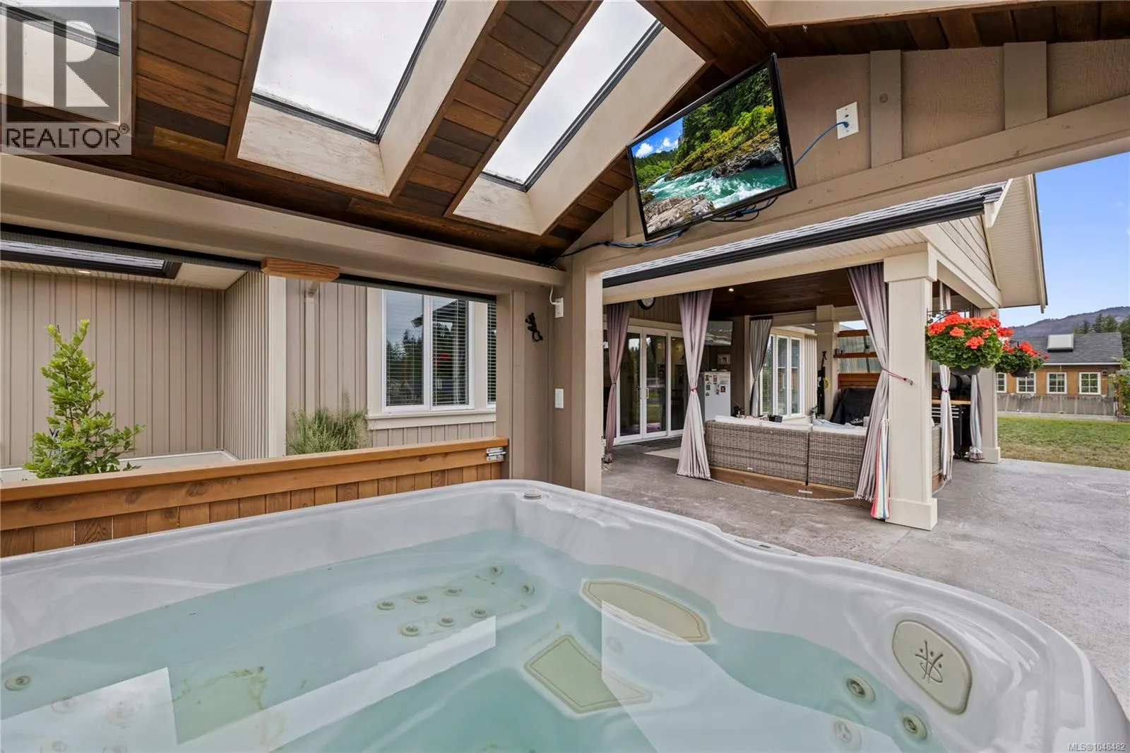 1100 Alpine View Pl