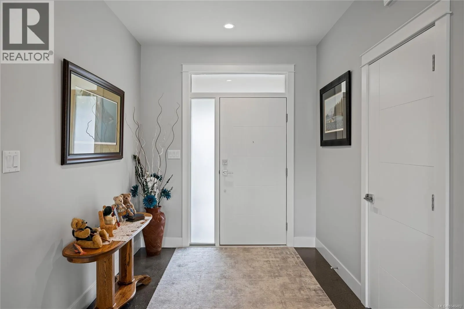 1100 Alpine View Pl