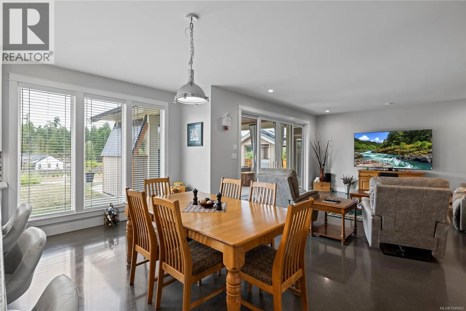 1100 Alpine View Pl