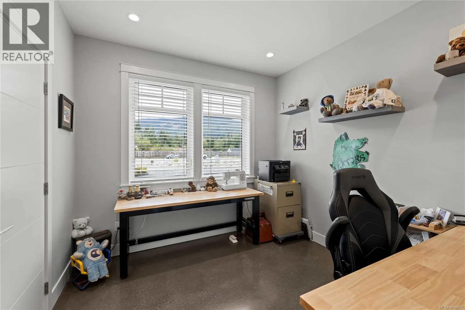 1100 Alpine View Pl