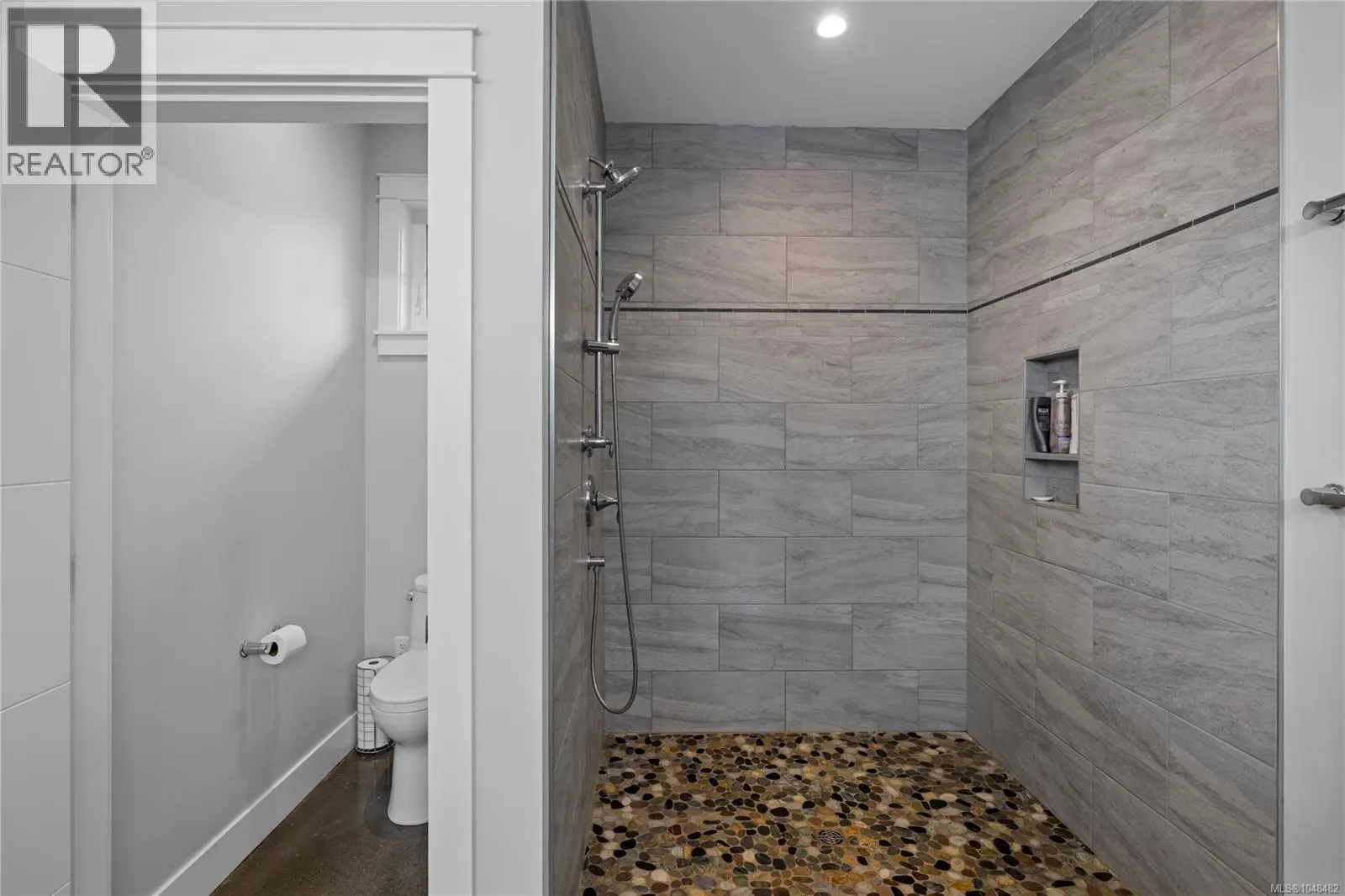 1100 Alpine View Pl
