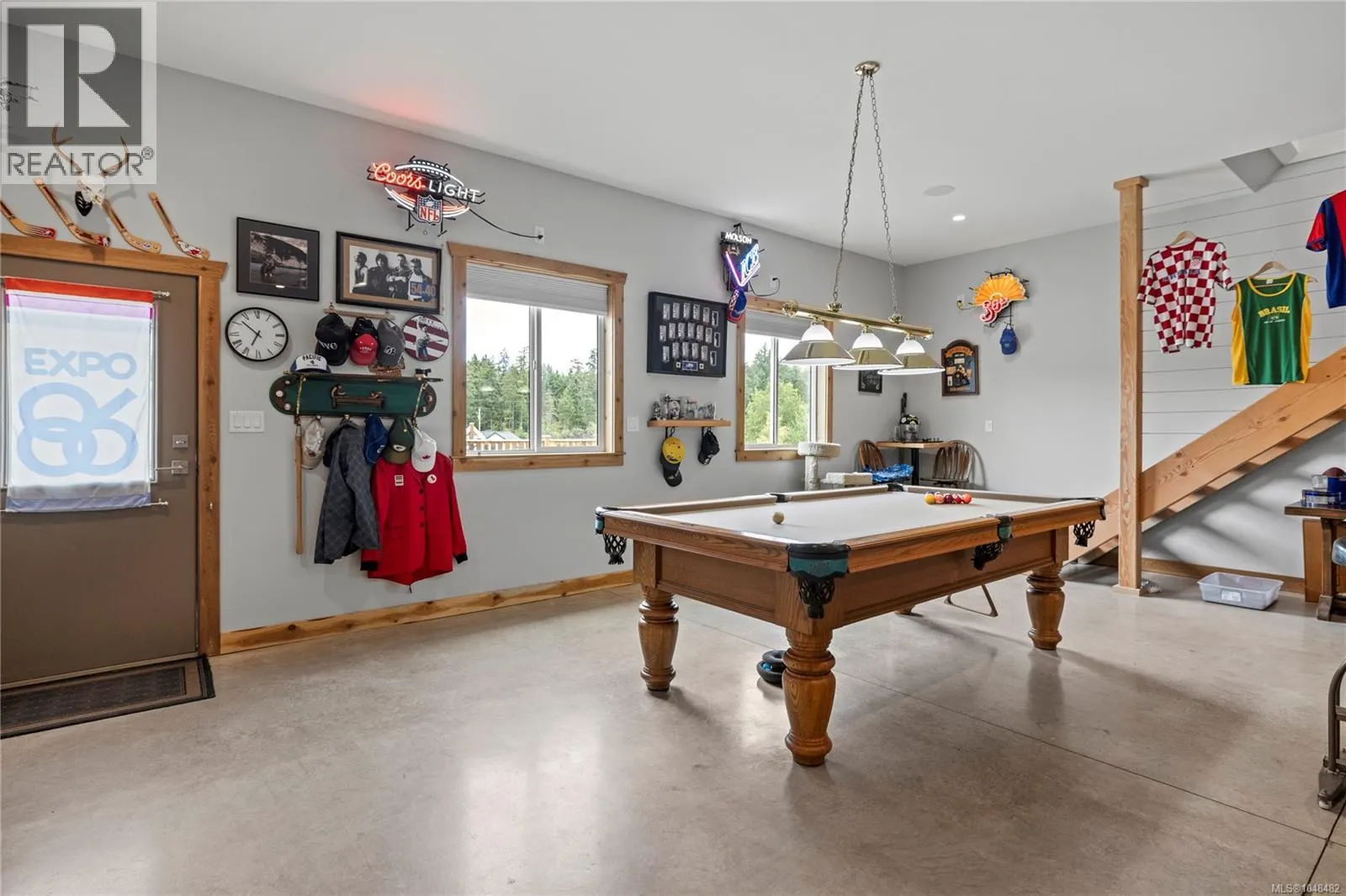 1100 Alpine View Pl