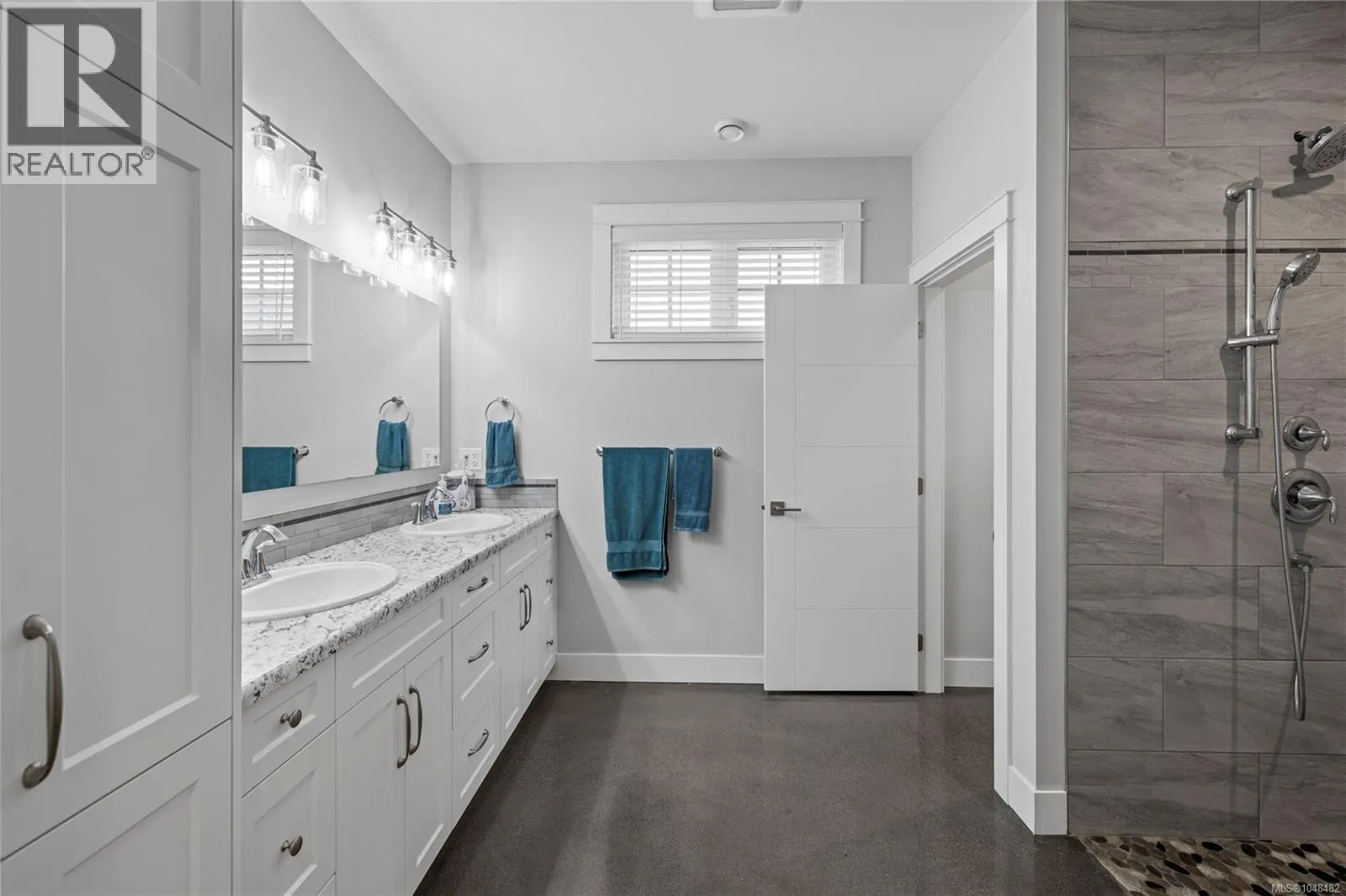 1100 Alpine View Pl