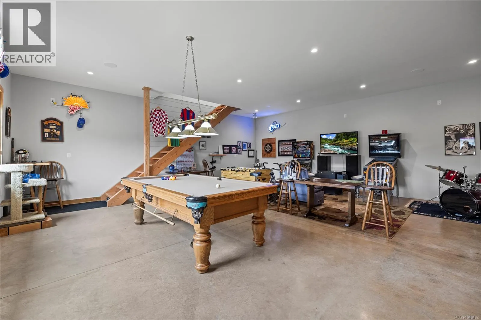 1100 Alpine View Pl