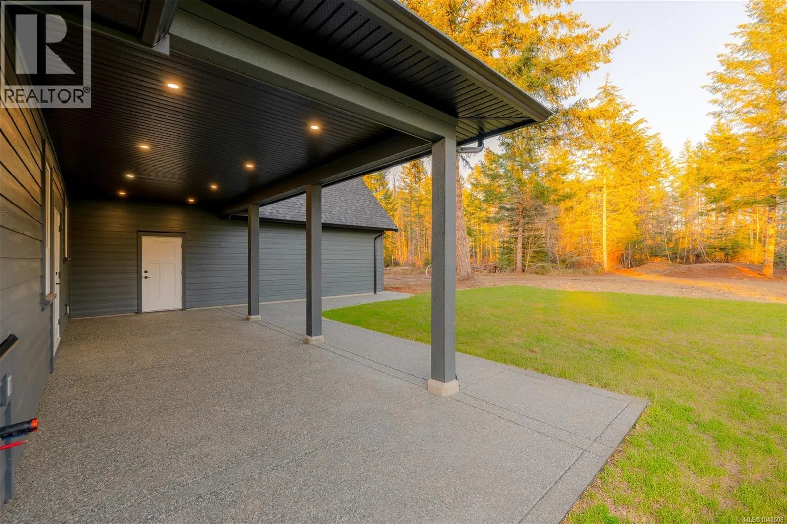 6537 Fayette Rd