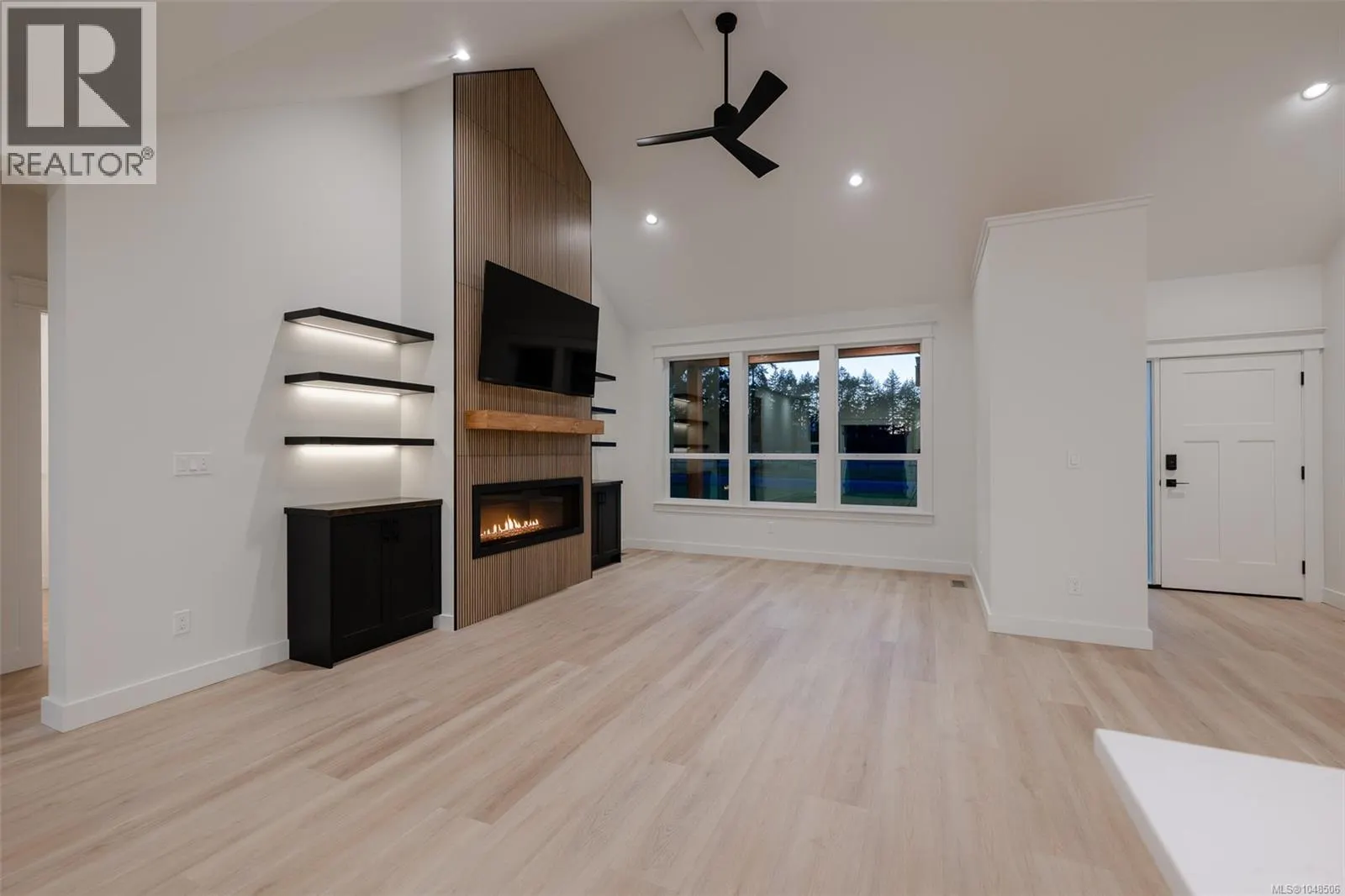 6537 Fayette Rd